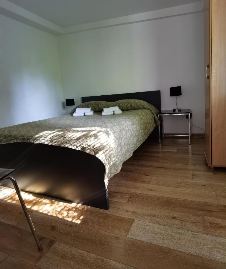 Pine And Lime Apartments Пула Екстер'єр фото